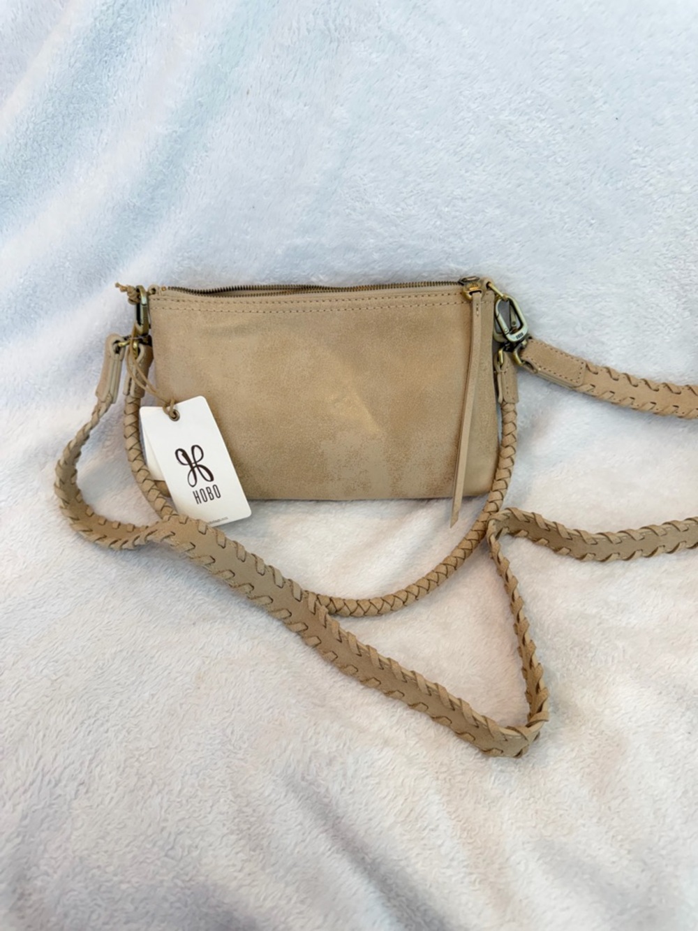 HOBO Darcy Crossbody